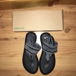 Sanuk Shoes - 💕Yoga mat shoes 6-7💕 Sanuk Shoes - 💕Yoga mat shoes 6-7💕